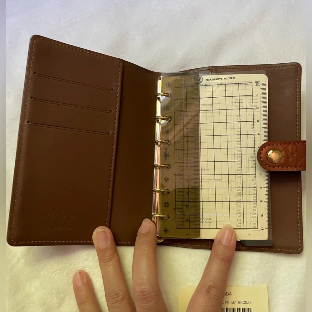 Louis Vuitton Bronze Vernis PM Agenda 🤎 - Picture 5 of 15